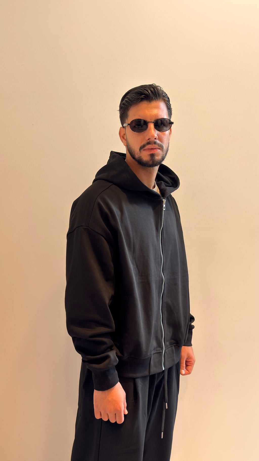 Tuta black