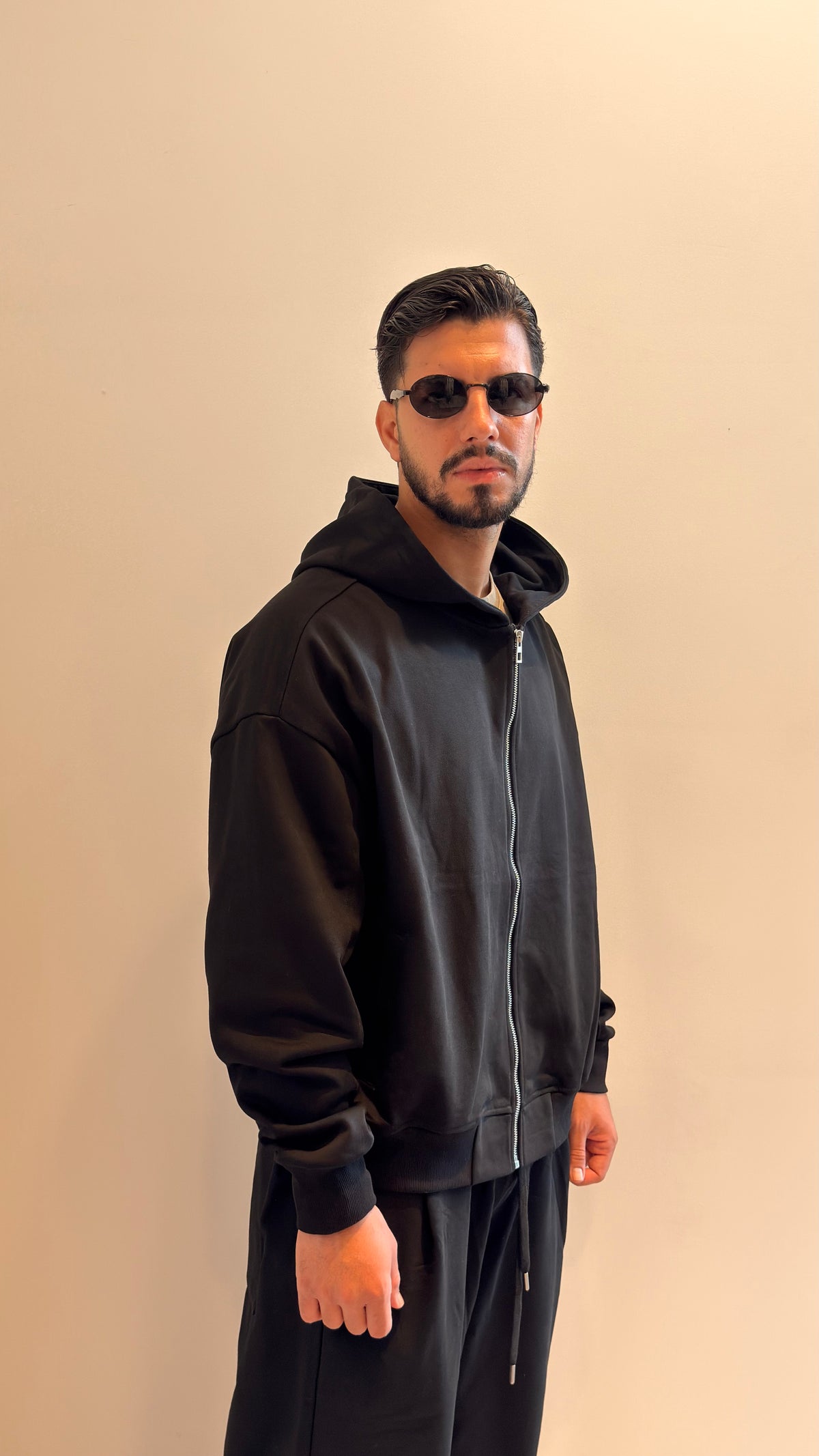 Tuta black