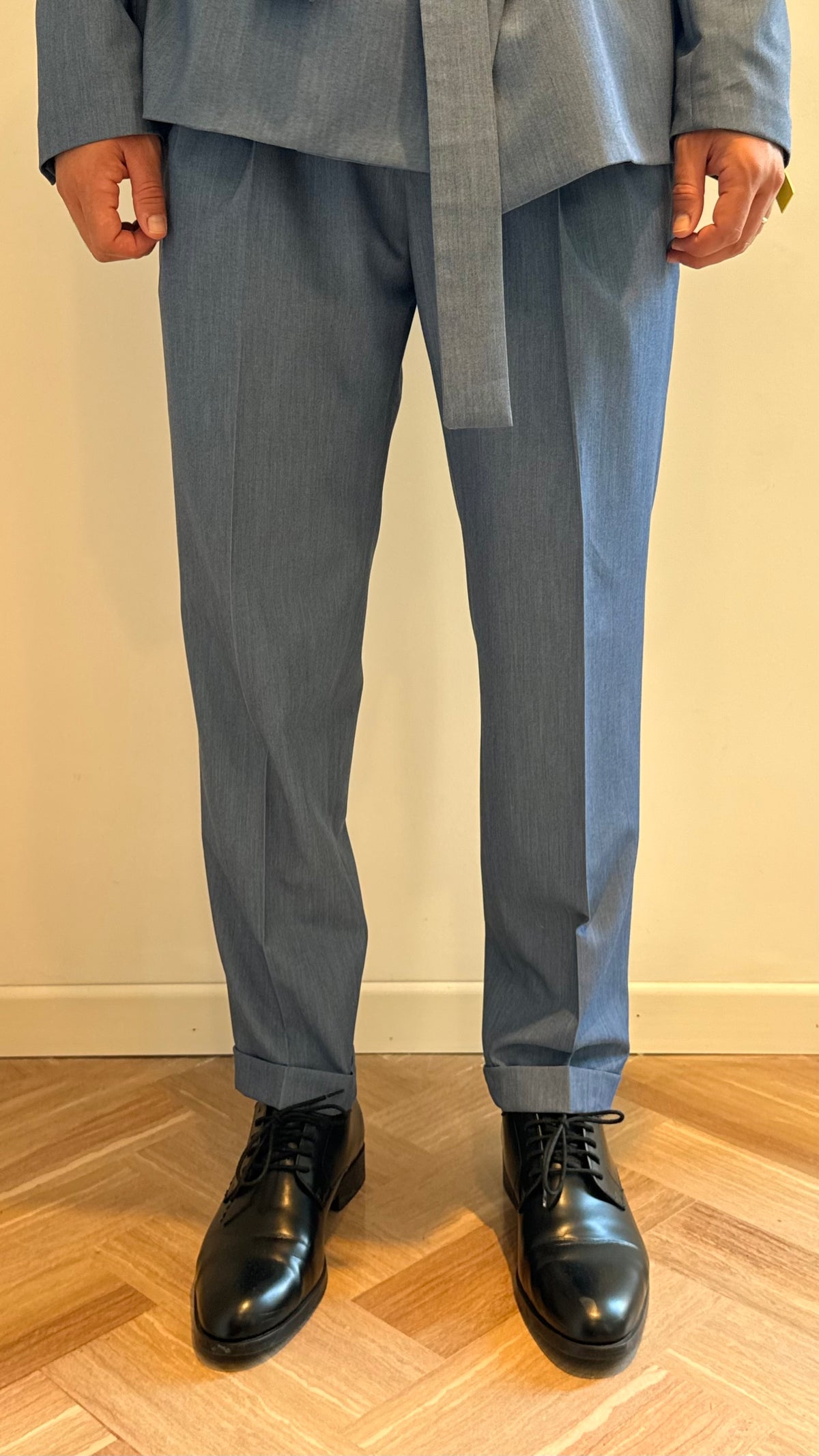 Completo Uomo Azzurro Polvere – Blazer Sartoriale con Cintura