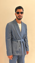 Completo Uomo Azzurro Polvere – Blazer Sartoriale con Cintura