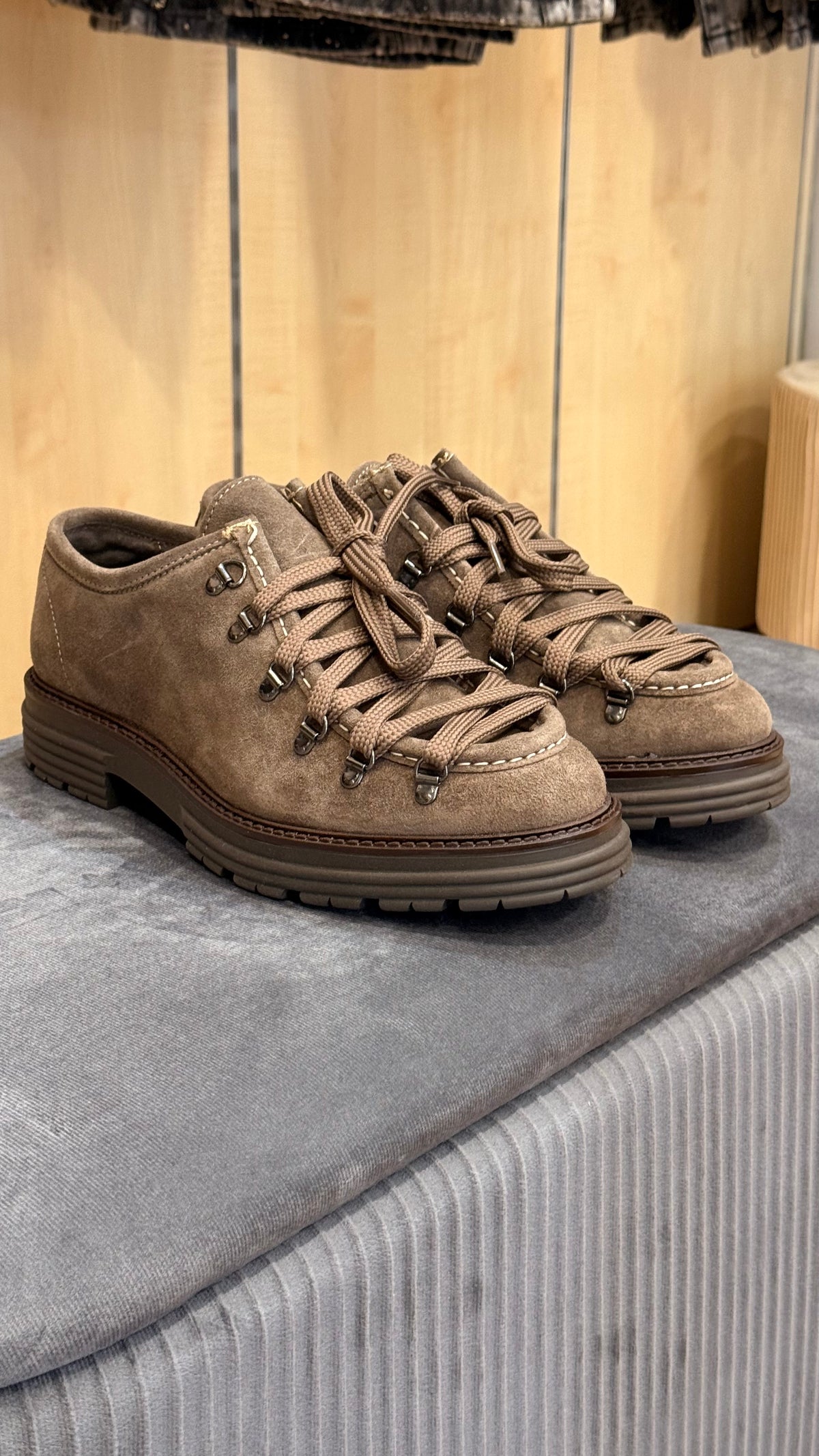 Scarpe ingegnere beige
