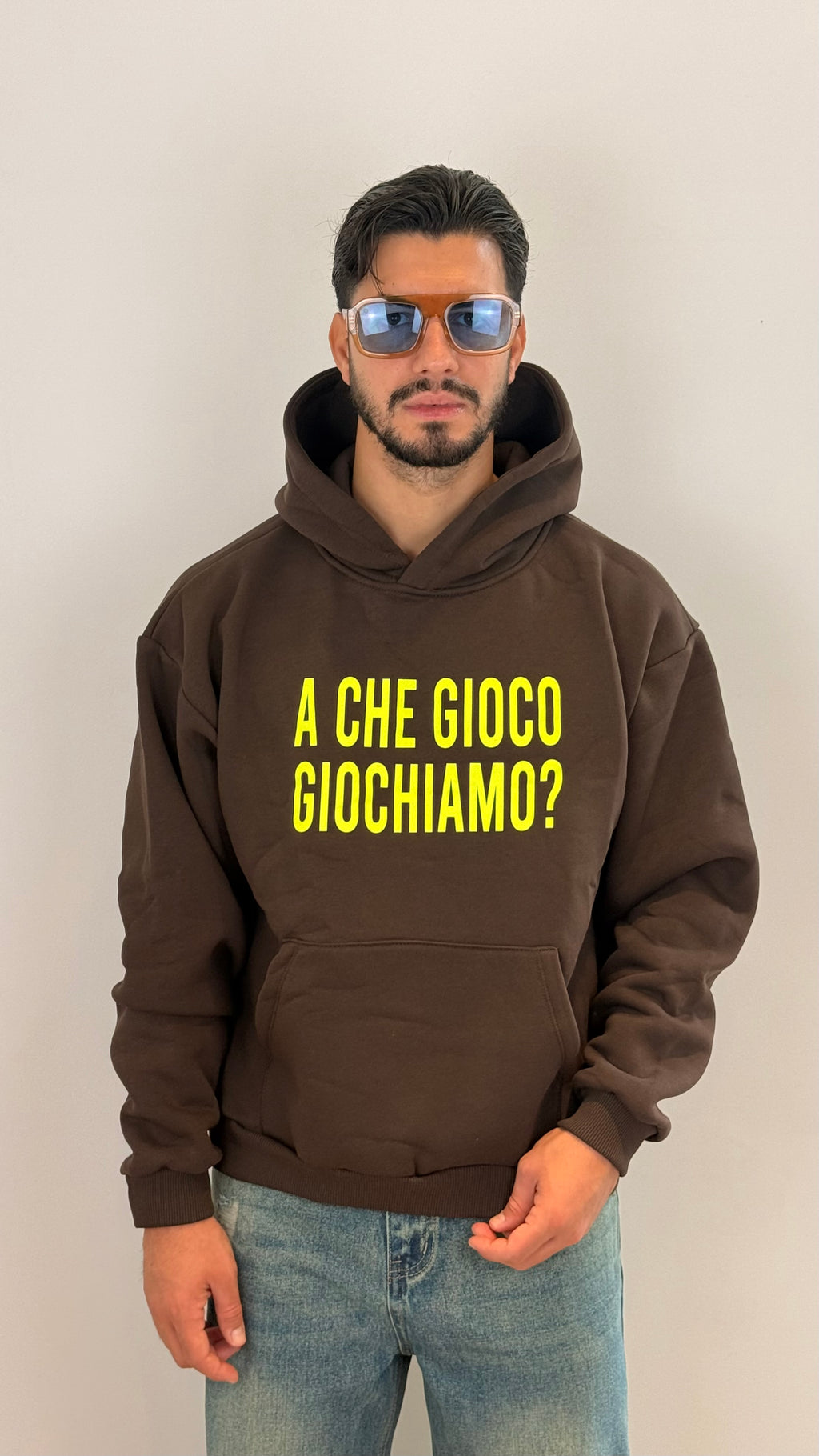 Felpa Marrone “Che Gioco Giochiamo” – Urban Streetwear